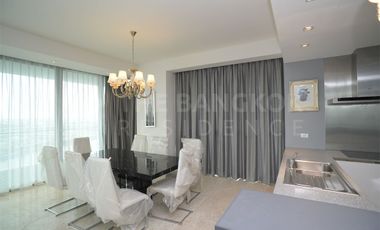 À vendre 3 chambres condo à Yan Nawa, Bangkok