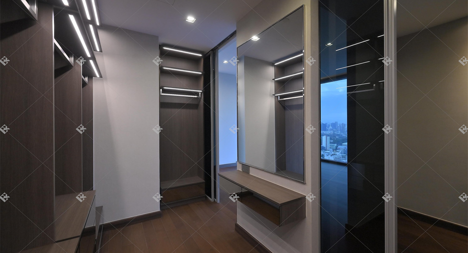 Wohnung zum Kauf mit 3 Zimmer in Khlong Toei, Bangkok