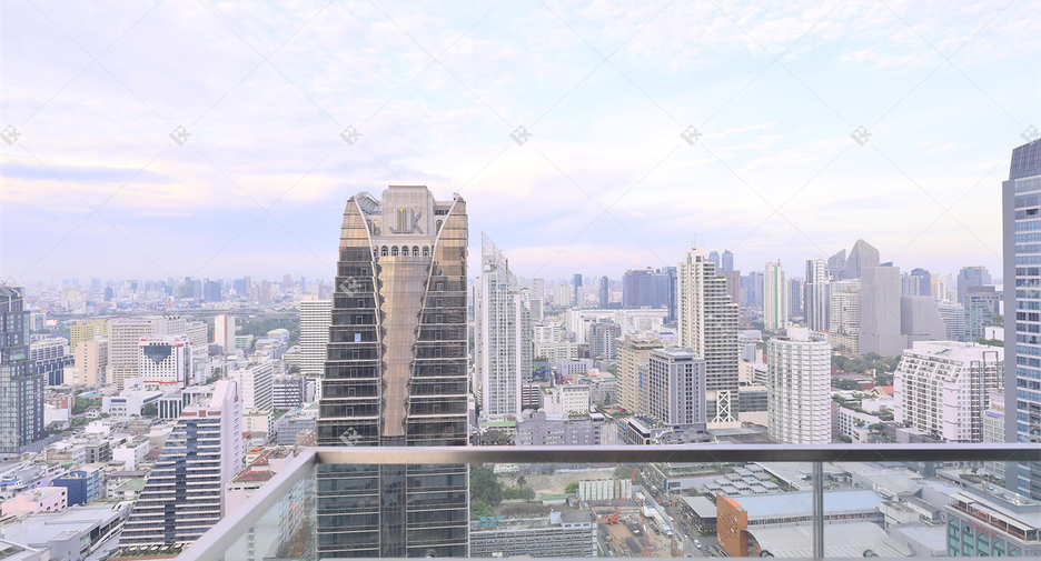 Wohnung zum Kauf mit 3 Zimmer in Khlong Toei, Bangkok
