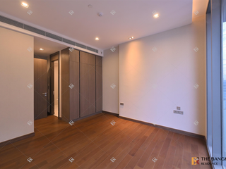 For sale 3 bedrooms condo in Khlong Toei, Bangkok