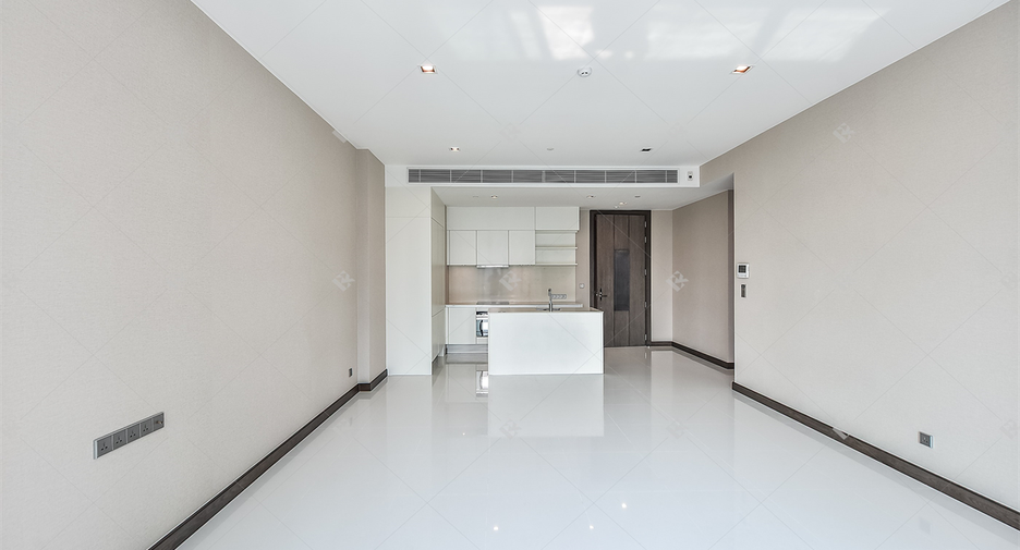 For sale 2 bedrooms condo in Khlong Toei, Bangkok