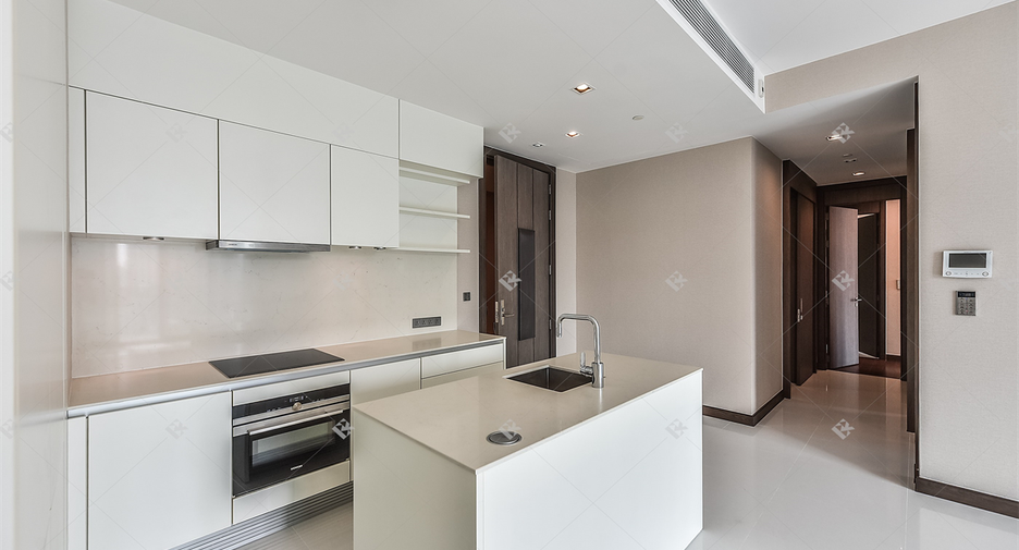 For sale 2 bedrooms condo in Khlong Toei, Bangkok