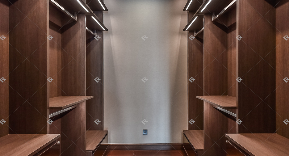 For sale 2 bedrooms condo in Khlong Toei, Bangkok