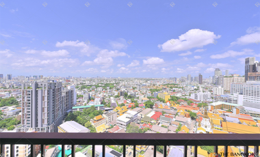 For sale 1 bed condo in Khlong Toei, Bangkok