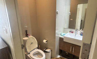 For sale 1 bed condo in Khlong Toei, Bangkok