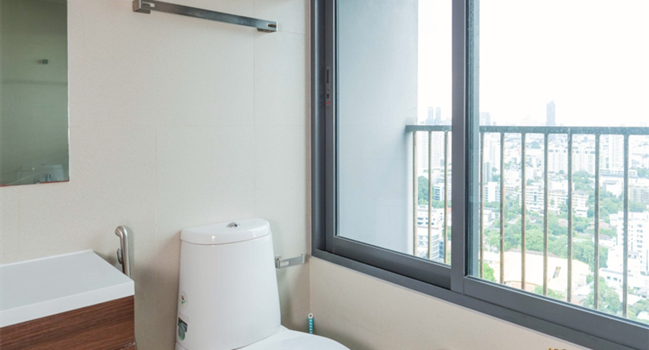 ขาย 3 ห้องนอน คอนโด ใน คลองเตย, กรุงเทพฯ