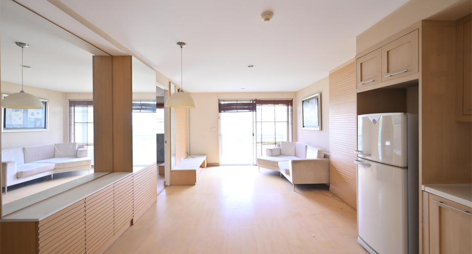 For sale 2 bedrooms condo in Watthana, Bangkok