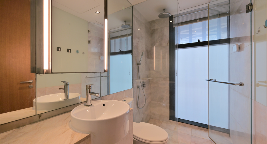 For sale 2 bedrooms condo in Sathon, Bangkok