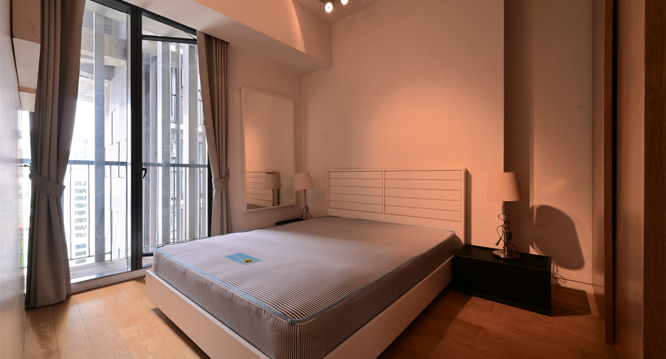 For sale 2 bedrooms condo in Sathon, Bangkok