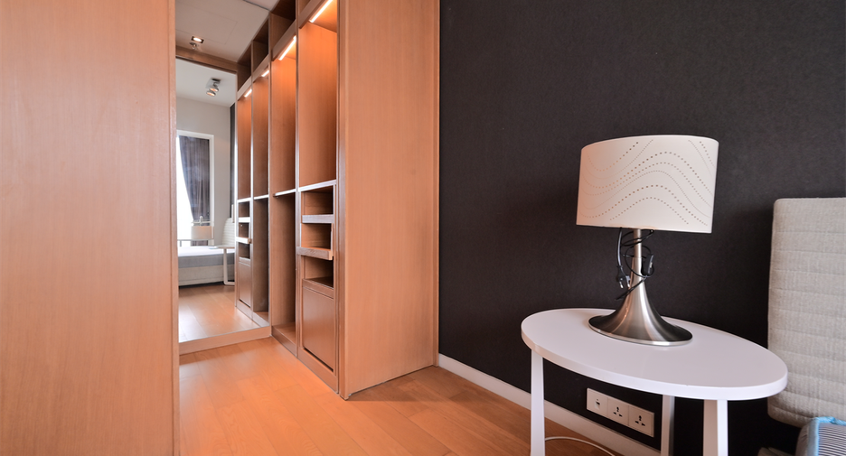 For sale 2 bedrooms condo in Sathon, Bangkok