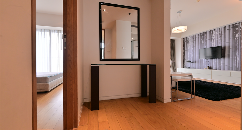 For sale 2 bedrooms condo in Sathon, Bangkok
