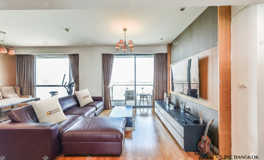 À vendre 2 chambres condo à Yan Nawa, Bangkok