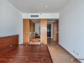 For sale 2 bedrooms condo in Yan Nawa, Bangkok