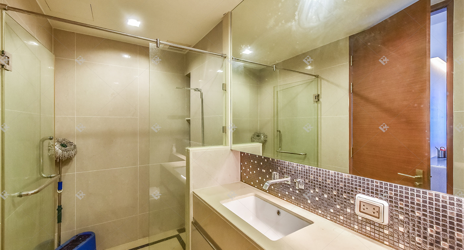 Wohnung zum Kauf mit 2 Zimmer in Sathon, Bangkok