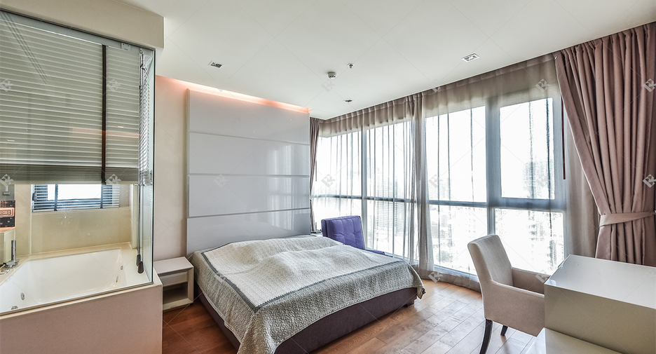 Wohnung zum Kauf mit 2 Zimmer in Sathon, Bangkok