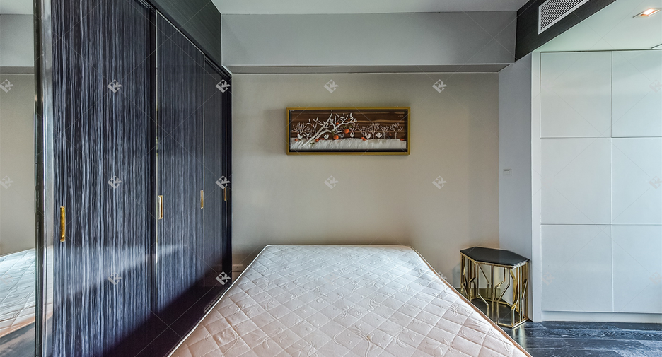 For sale 2 bedrooms condo in Yan Nawa, Bangkok