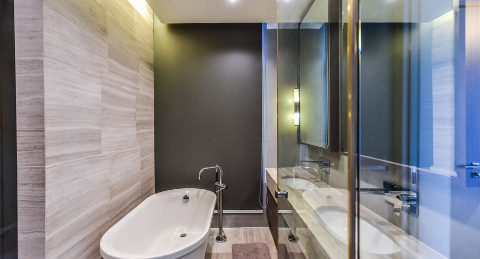 For sale 2 bedrooms condo in Sathon, Bangkok