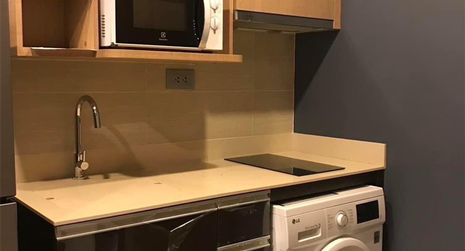 For sale 1 bed condo in Pathum Wan, Bangkok