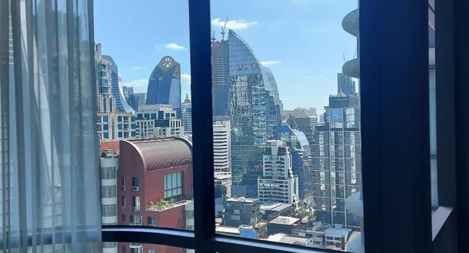 For sale 1 bed condo in Pathum Wan, Bangkok