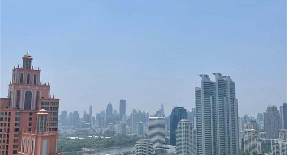 For sale 1 bed condo in Khlong Toei, Bangkok