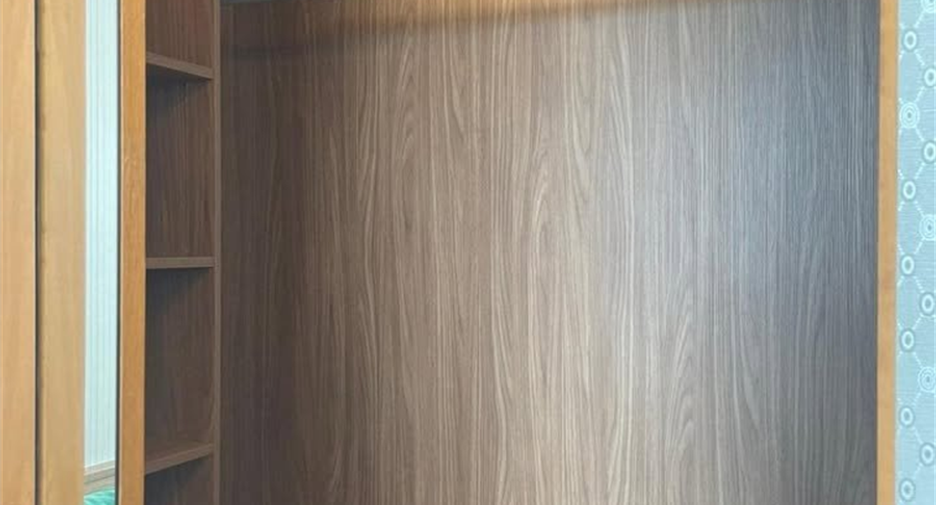 For sale 1 bed condo in Khlong Toei, Bangkok