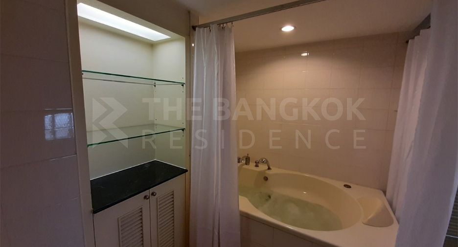 Wohnung zum Kauf mit 2 Zimmer in Watthana, Bangkok