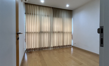 Condo en venta de 2 habitaciones en Bang Rak, Bangkok