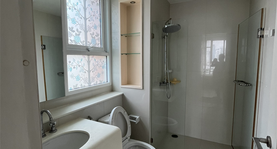 For sale 1 Beds condo in Sathon, Bangkok