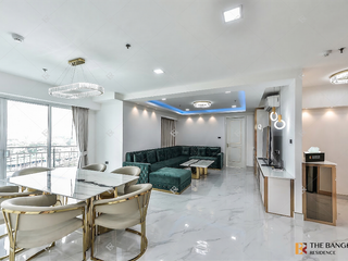 Condo en venta de 2 habitaciones en Yan Nawa, Bangkok