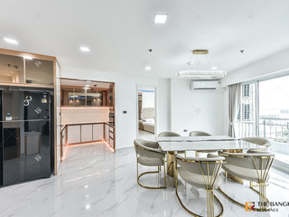 Condo en venta de 2 habitaciones en Yan Nawa, Bangkok