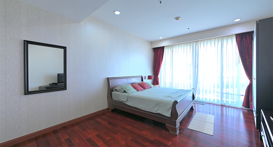 For sale 2 ベッドルーム condo in Pathum Wan, Bangkok