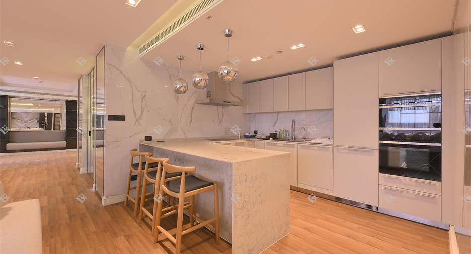 Wohnung zum Kauf mit 2 Zimmer in Pathum Wan, Bangkok