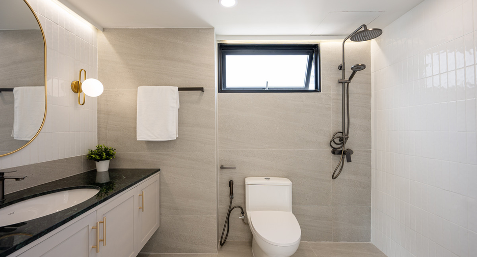 Condo en venta de 3 habitaciones en Khlong Toei, Bangkok