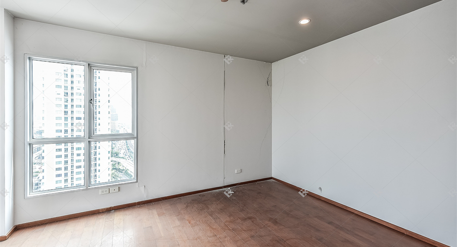 For sale 2 ベッドルーム condo in Khlong San, Bangkok