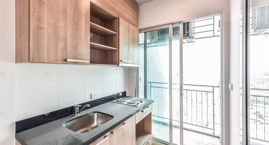 For sale 2 ベッドルーム condo in Khlong San, Bangkok