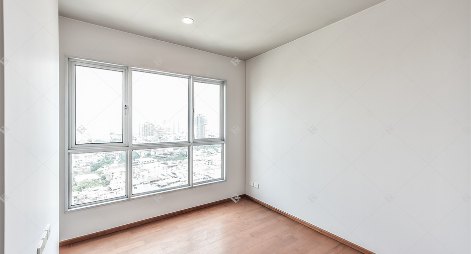 For sale 2 ベッドルーム condo in Khlong San, Bangkok