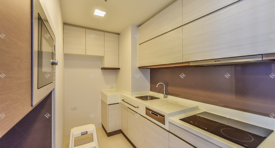 Condo en venta de 2 habitaciones en Thon Buri, Bangkok