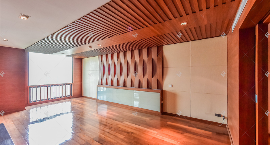 Wohnung zum Kauf mit 3 Zimmer in Pathum Wan, Bangkok