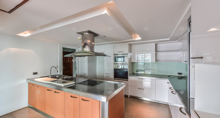 Wohnung zum Kauf mit 3 Zimmer in Pathum Wan, Bangkok