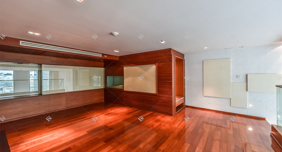 Wohnung zum Kauf mit 3 Zimmer in Pathum Wan, Bangkok