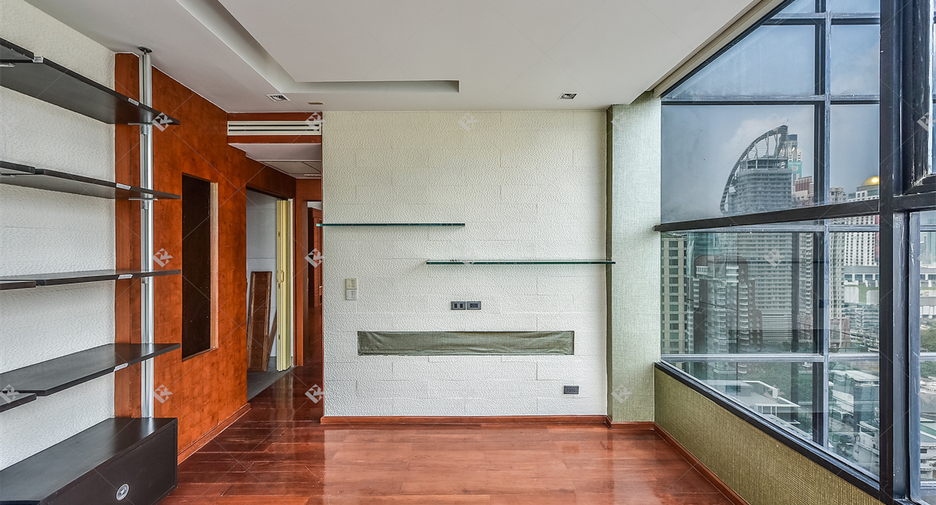 Wohnung zum Kauf mit 3 Zimmer in Pathum Wan, Bangkok