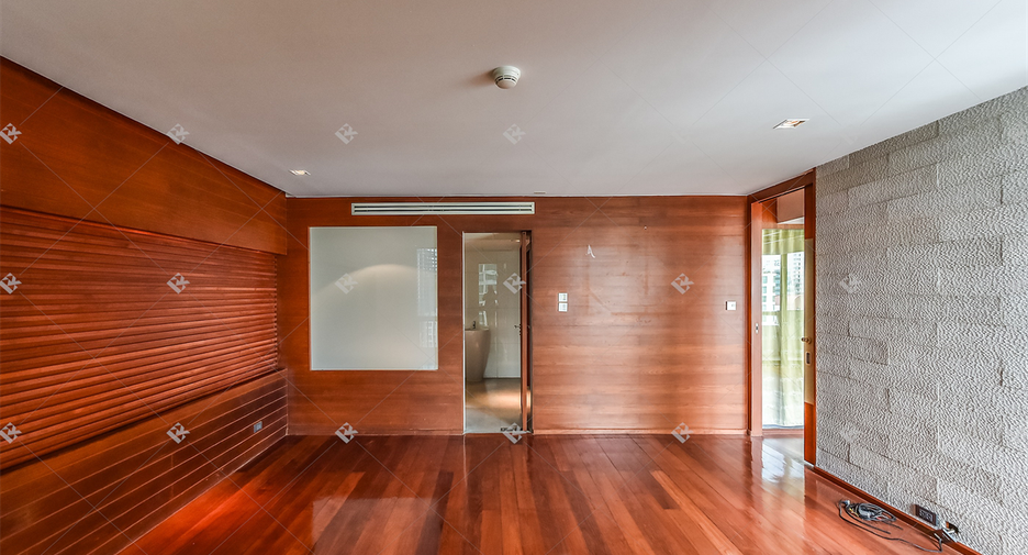 Wohnung zum Kauf mit 3 Zimmer in Pathum Wan, Bangkok