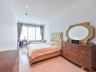 For sale 1 bed condo in Pathum Wan, Bangkok