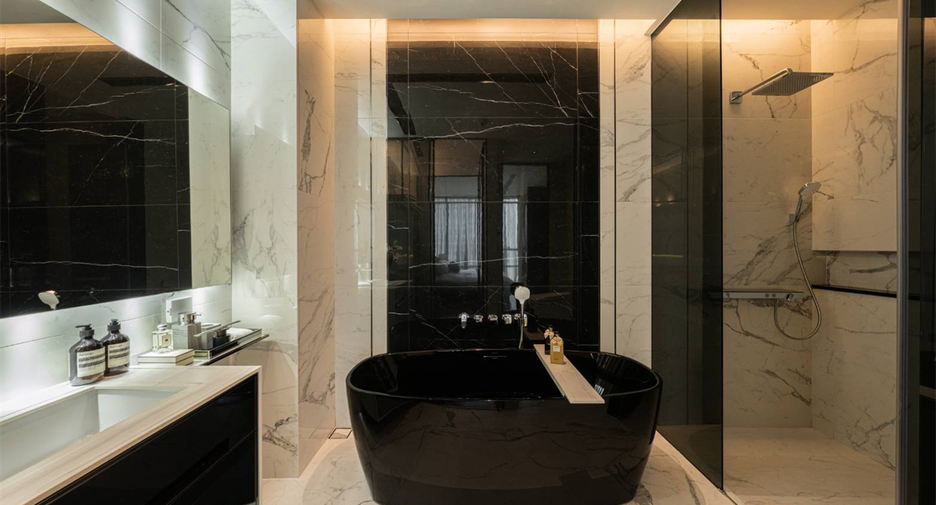 For sale 2 bedrooms condo in Watthana, Bangkok