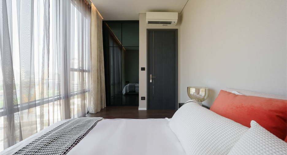 For sale 2 bedrooms condo in Watthana, Bangkok