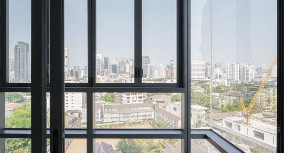 For sale 2 bedrooms condo in Watthana, Bangkok