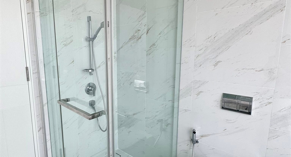 For sale 2 bedrooms condo in Bang Kho Laem, Bangkok