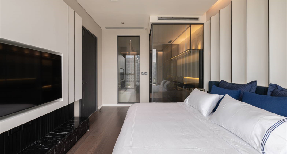 For sale 2 bedrooms condo in Watthana, Bangkok