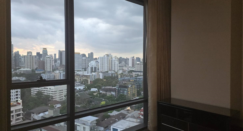 For sale 2 bedrooms condo in Watthana, Bangkok
