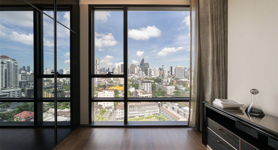For sale 2 bedrooms condo in Watthana, Bangkok